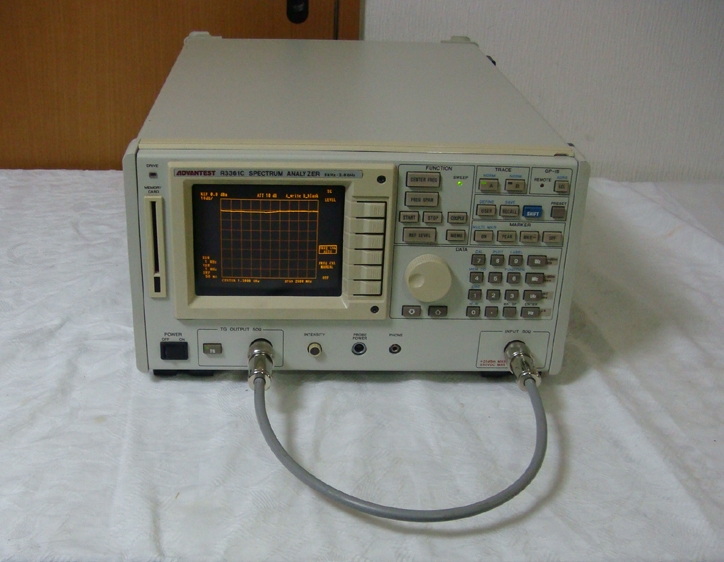 R3361C9KHz-2.6GHz Spectrum Analyzer with TG