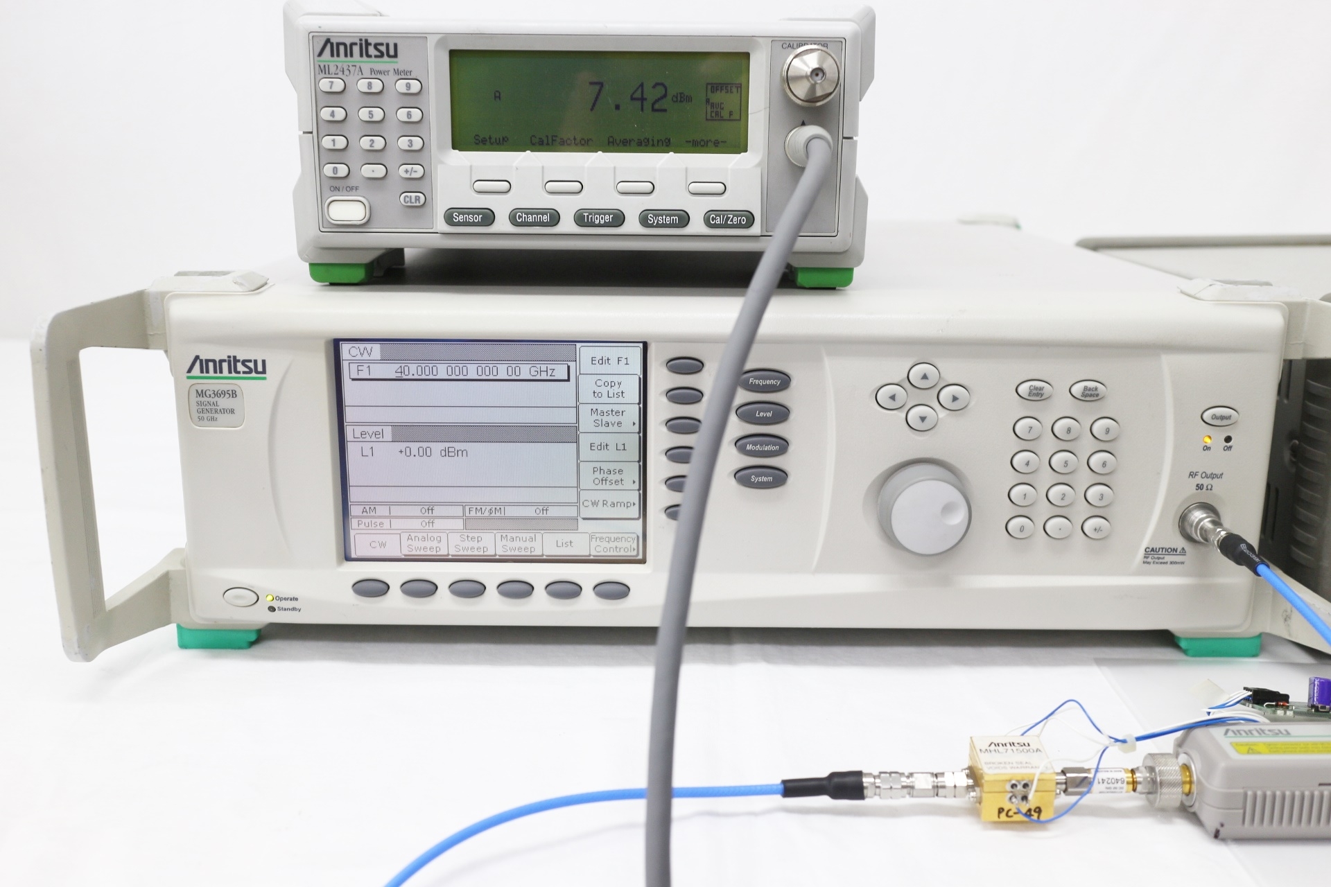 MHL71500A10G-50GHz 10dB Amplifier