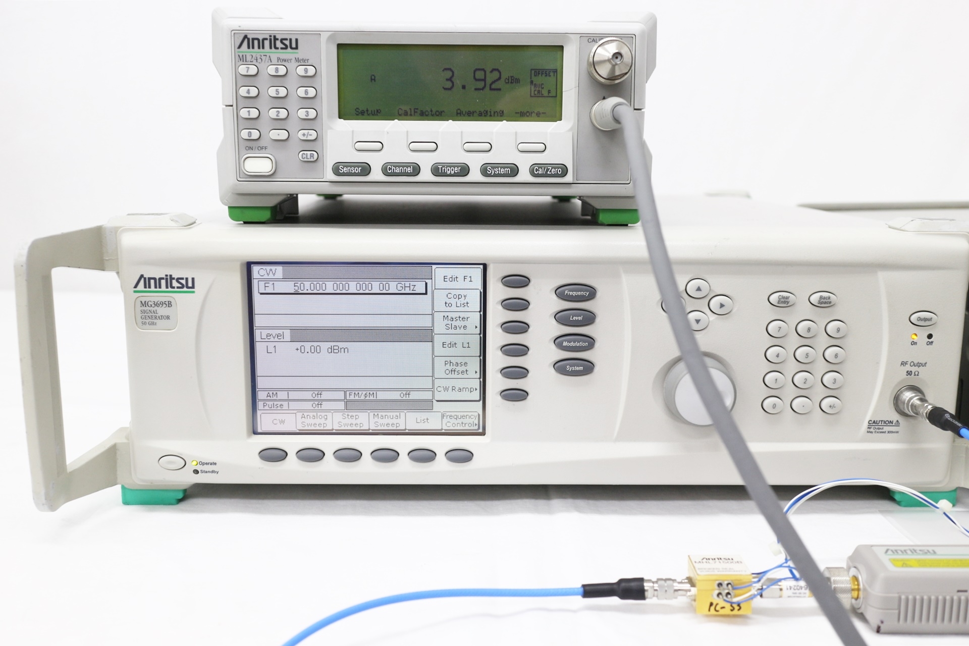 MHL71500B10-50GHz 9dB Amplifier