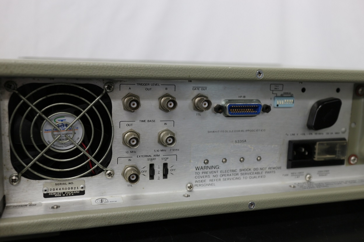 5335A /010/0301300MHz Universal Counter