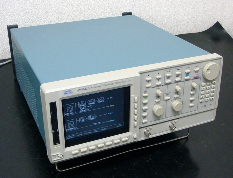 AWG420 /01/03/05200MHz 16bit 2ch Airbitarity Waveform Generator