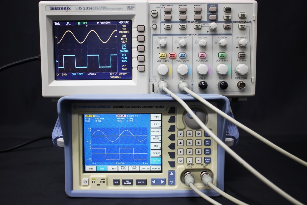 AM30035MHz Dual Channel Function Generator