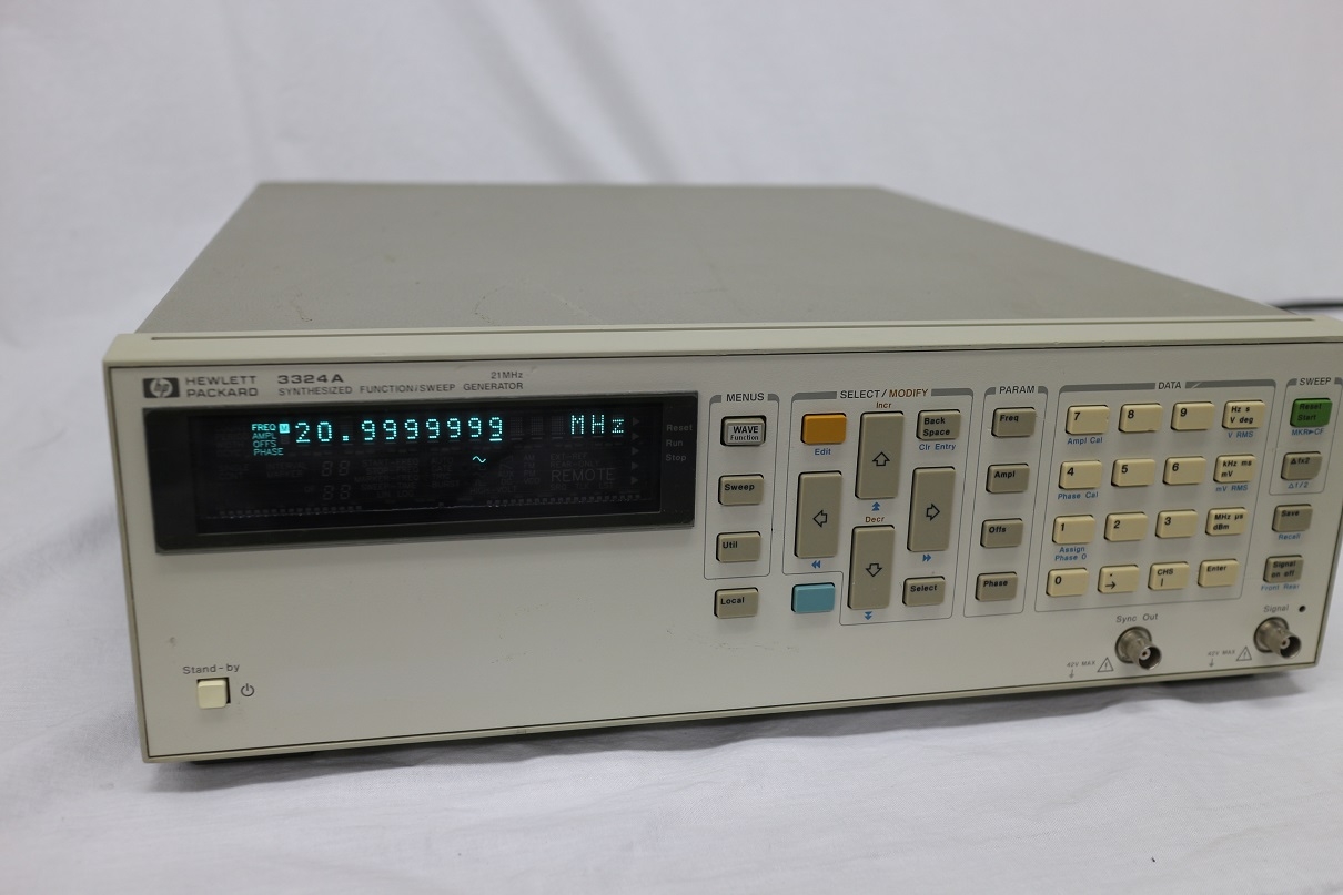 3324A 001/002/H0221MHz Synthesized Function Sweep Generator