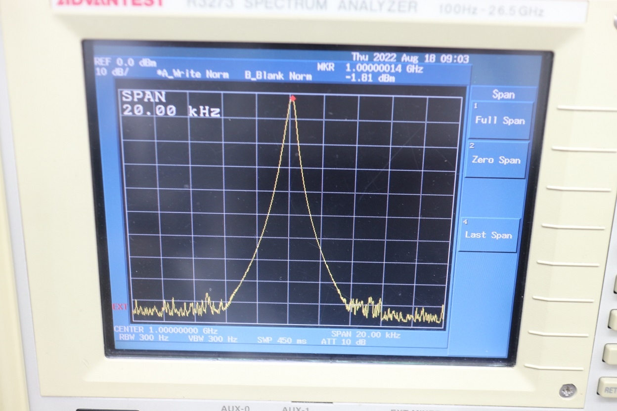 8665B 001/004/0106GHz Signal Generator