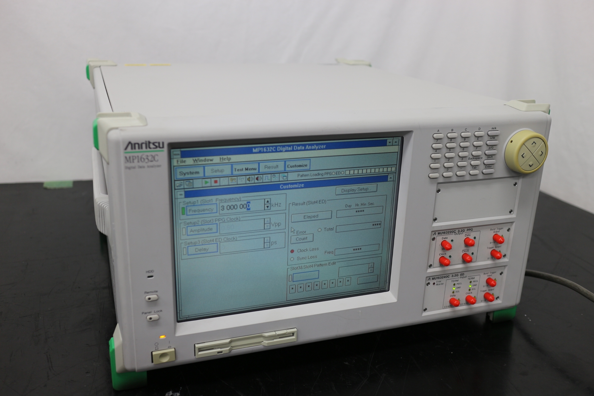 MP1632C50MHz-3.2GHz Digital Data Analyzer