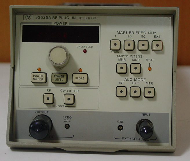 83525A10MHz-8400MHz Generator Sweeper