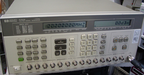 8782B250MHz 256QAM Vector Signal Generator