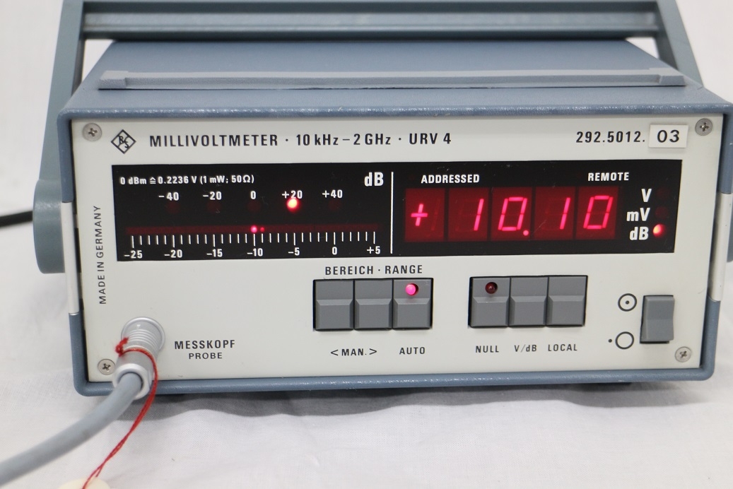 URV04 -03100K-1GHz 700uV-10V RF Milivolt Meter 