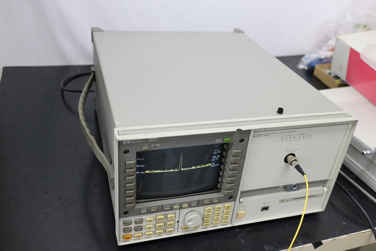 71450A /009 H02Optical Spectrum Analyzer 600-1700nm