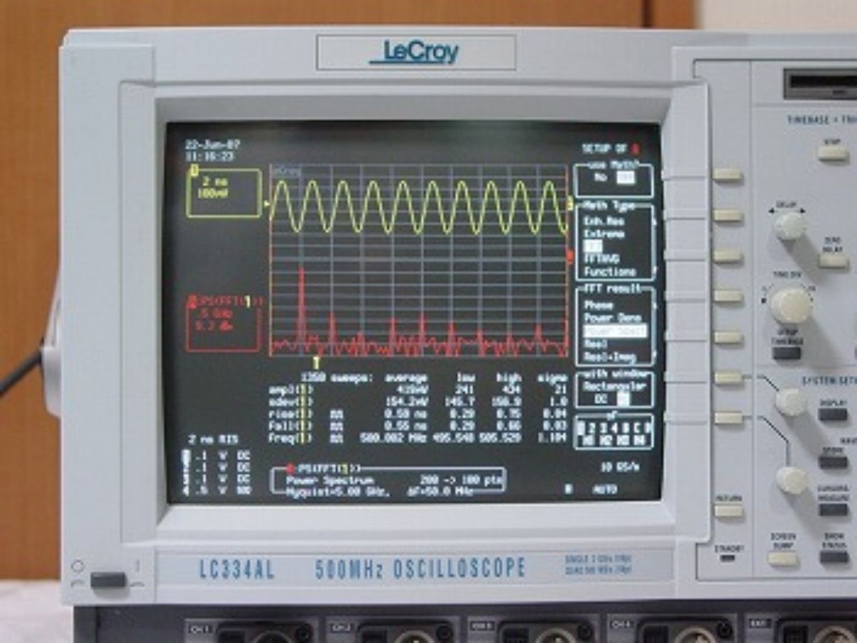 LC334AL500MHz 4ch 8MW Digital Oscilloscope