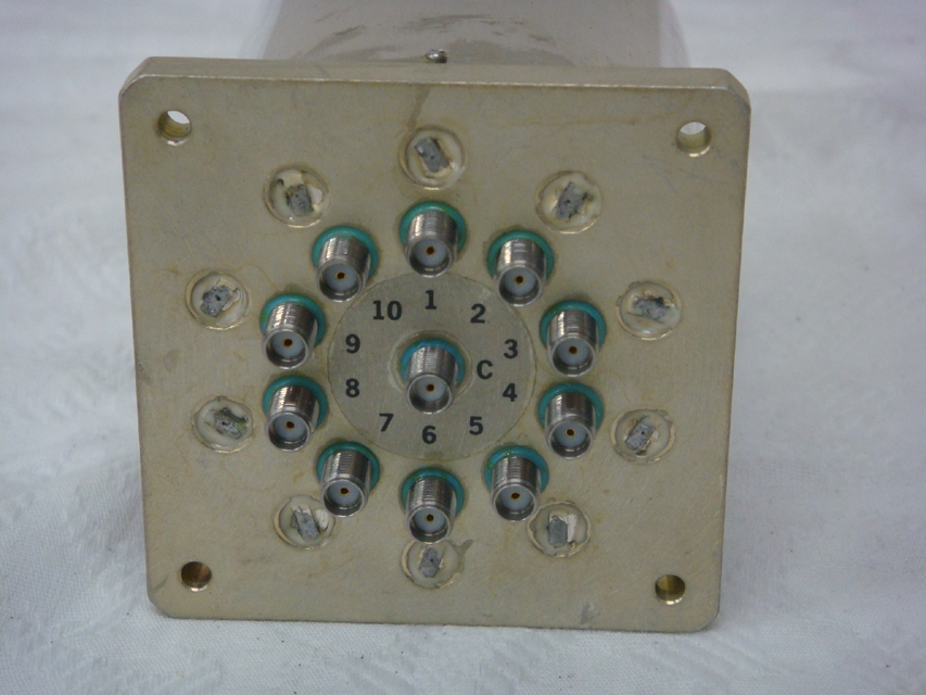 STR-10-HDC-18GHz SMA-SWITCH 1P10T
