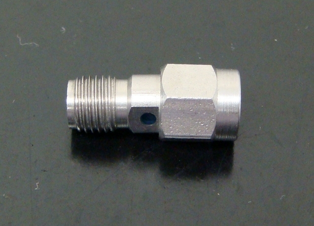 2A004-007V 001SMA Coaxial Adapter