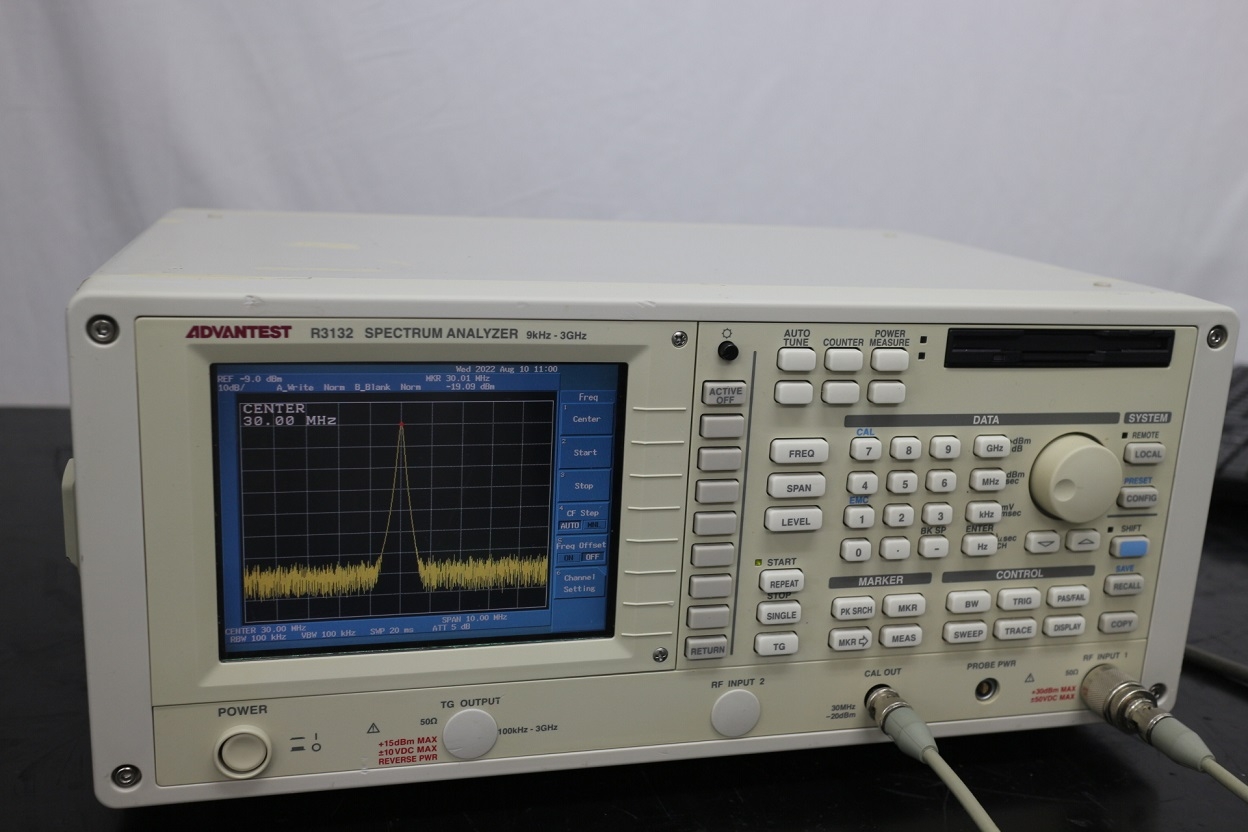 R31329KHz-3GHz Spectrum Analyzer