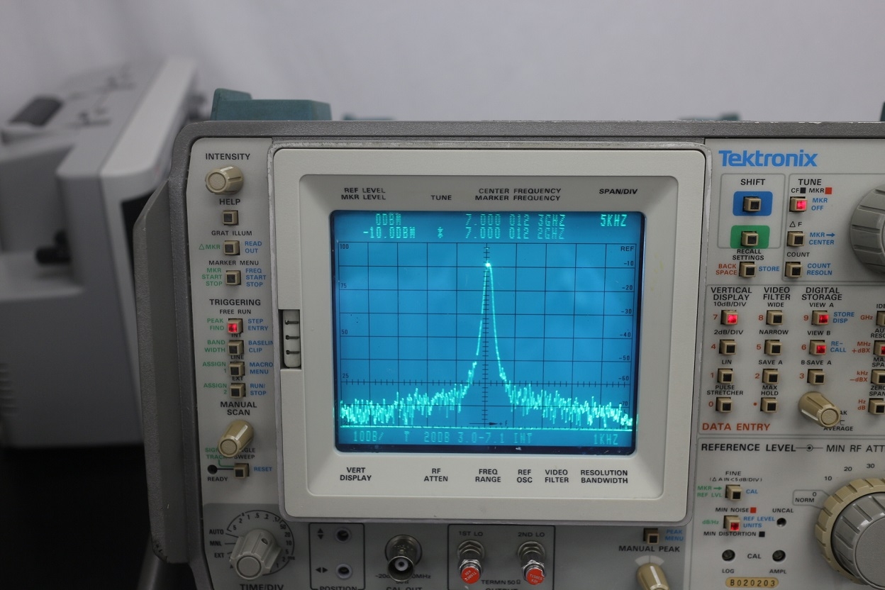 497P100Hz-7.1GHz Spectrum Analyzer