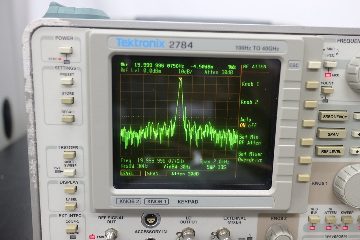 2784100Hz-40Gz Spectrum Analyzer