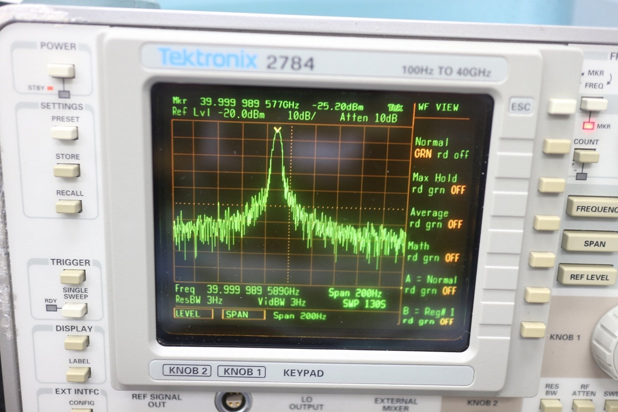 2784100Hz-40Gz Spectrum Analyzer