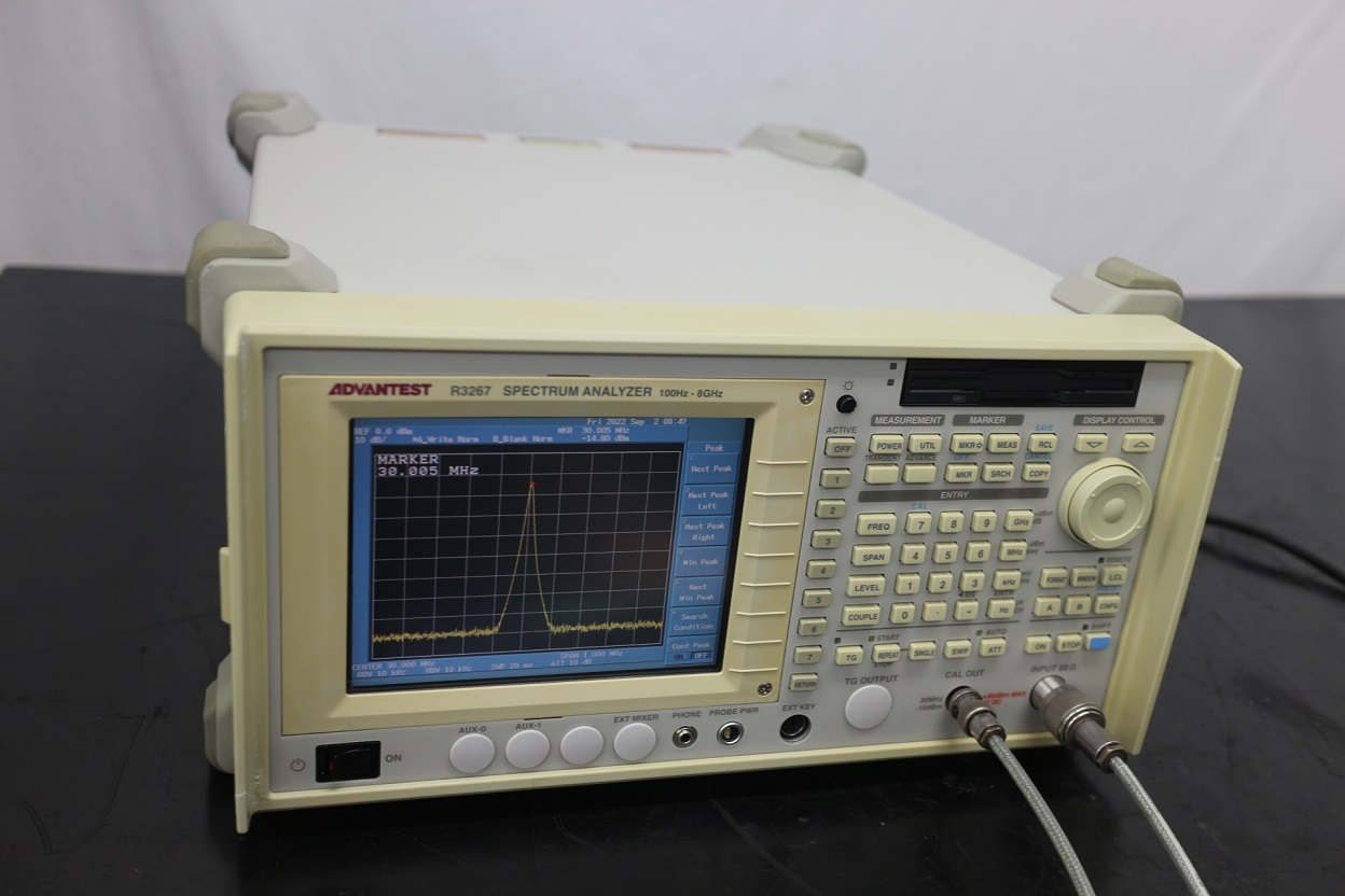 R3267 /01/73100Hz-8GHz Spectrum Analyzer