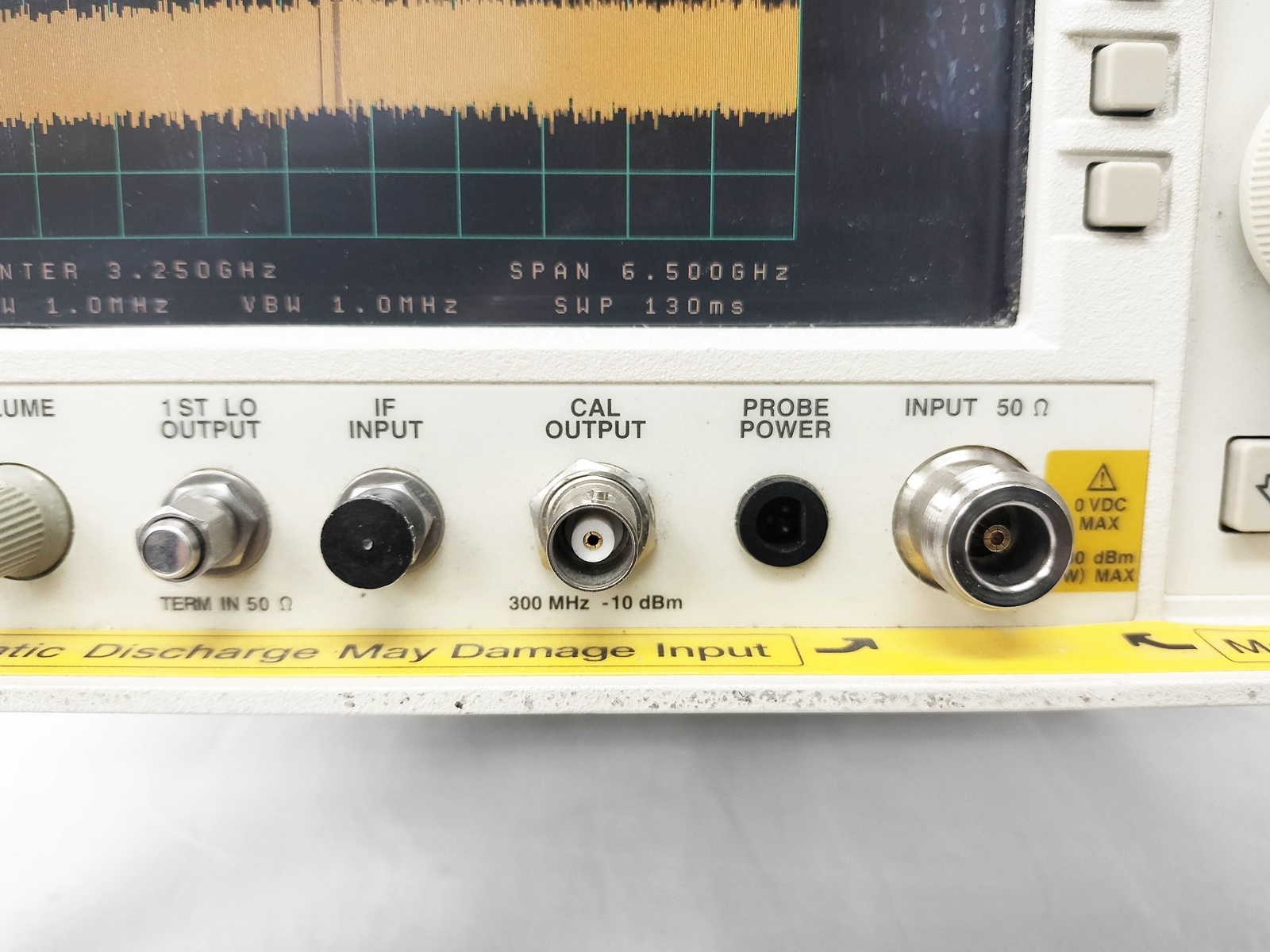 8561ECPortable Spectrum Analyzer