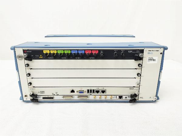 M8196A(002)+M9505A92GSa/s 任意波形発生器