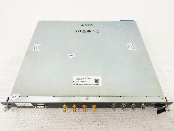 M8197AM8195A用マルチチャネル同期モジュール