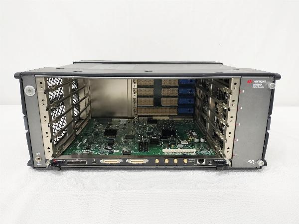 M9505A/U205スロット　Axleシャーシ