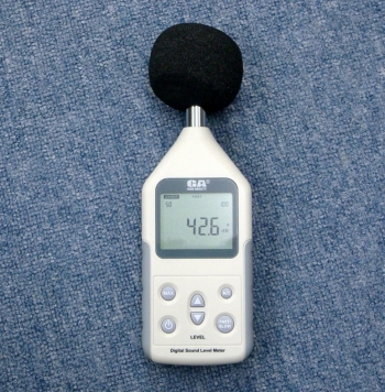 GS-04DIGITAL SOUND METER