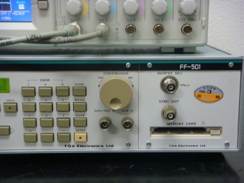 FS212112.8MHz Arbitary Function Generator