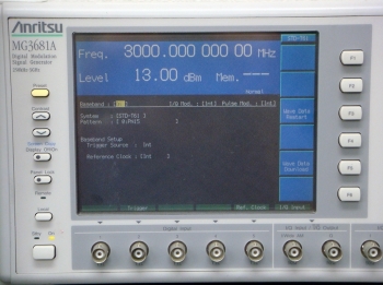 MG3681A/02,11 250KHz-3GHz Digital Generator 