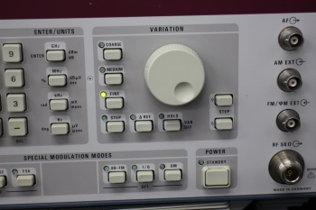 SMHU /B5100K-4.3GHz Signal Generator