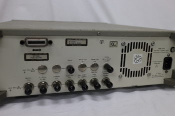 3324A 001/002/H0221MHz Synthesized Function Sweep Generator