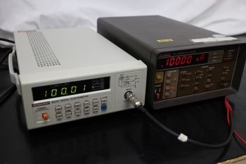 R8240Digital Electro Meter