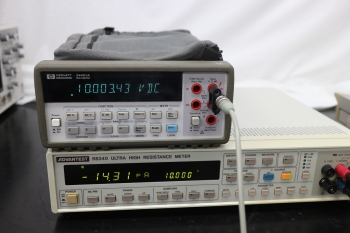 R8340Ultra High Resistance Meter