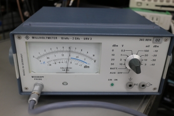 URV310KHz-2GHz 700uV-10V RF Milivolt Meter 