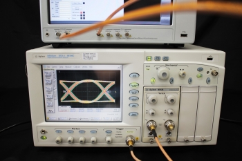 86100C /001/092/200/201/202Infiniium DCA Oscilloscope Mainframe