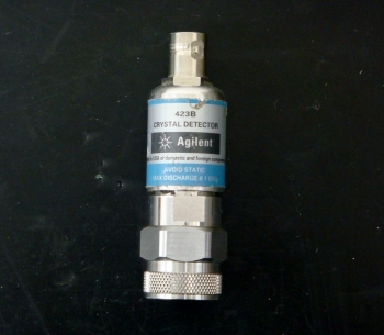 423B10MHz-12.4GHz Low-Barrier<br> Schottky Diode Detector