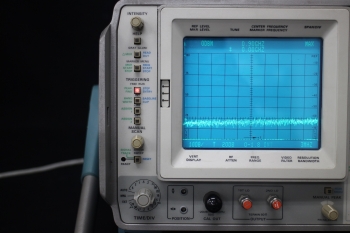 492PGM21GHz Spectrum Analyzer